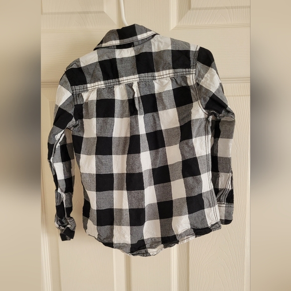 Boy's black and white plaid button down, size small. - Picture 3 of 3